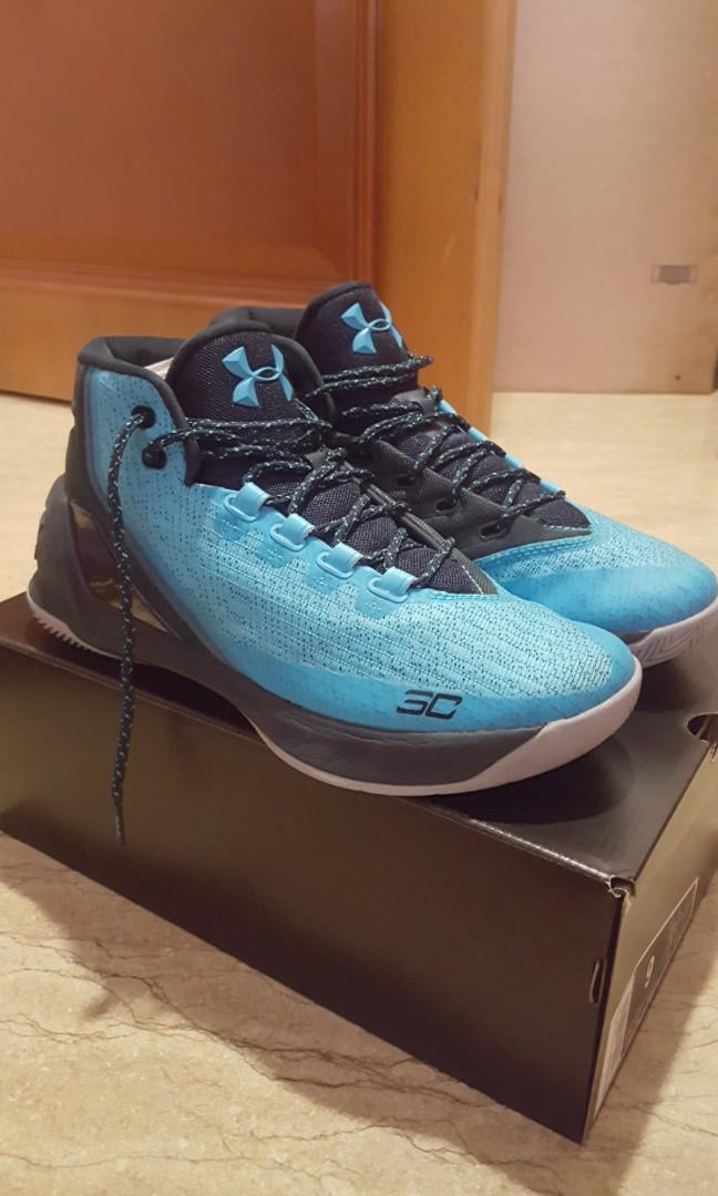 curry 3 low blue