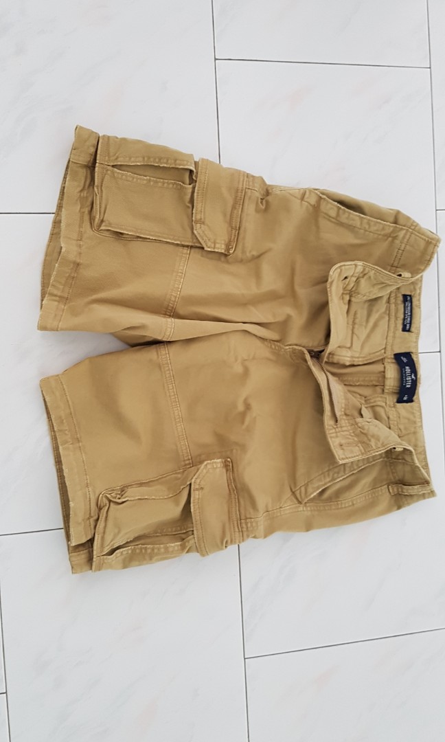 hollister cargo pants