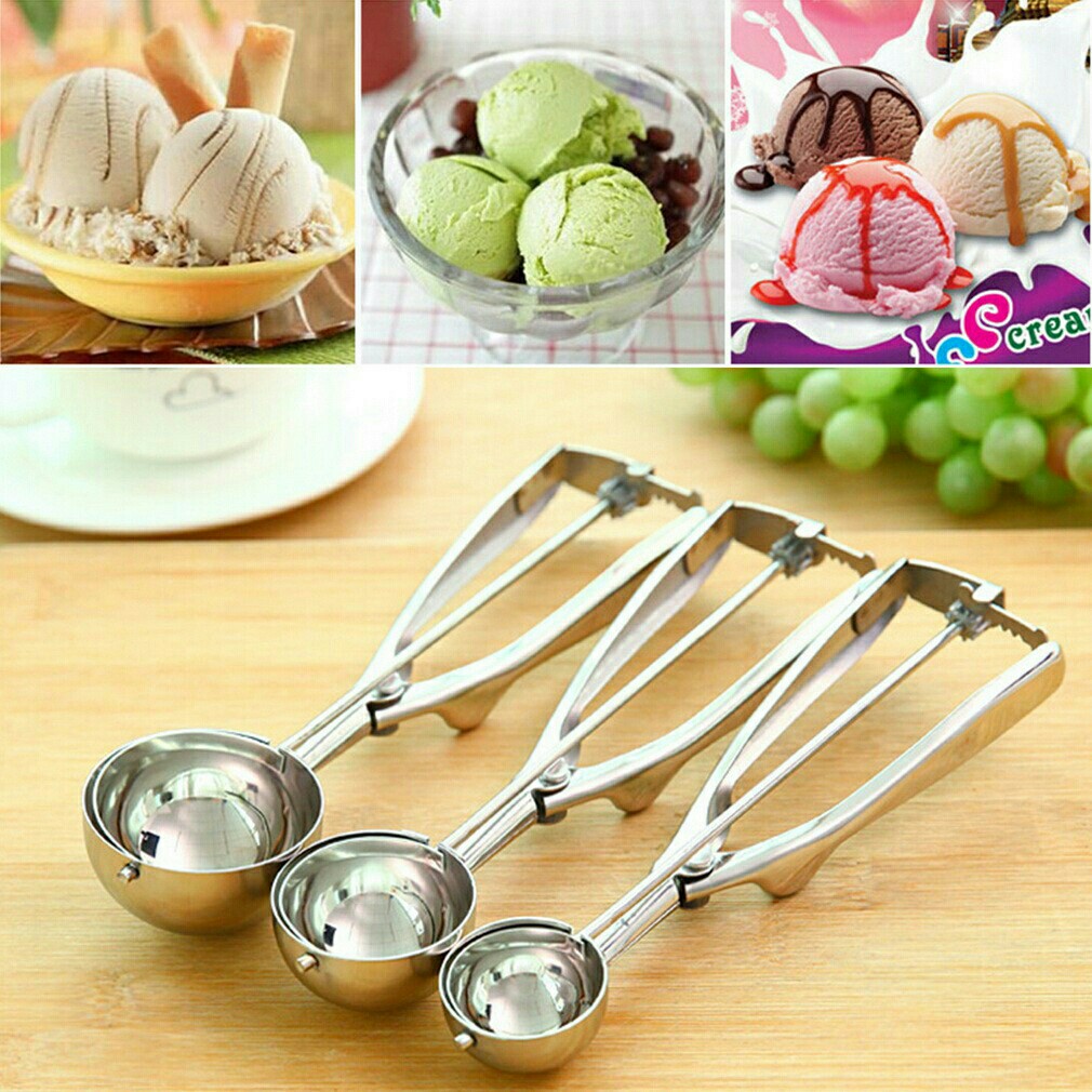 Tupperware ice cream scoop, Furniture & Home Living, Kitchenware &  Tableware, Other Kitchenware & Tableware on Carousell