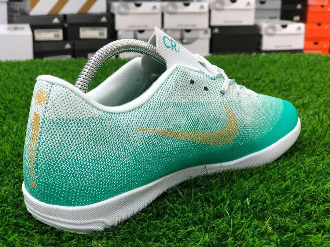 Kasut Futsal Nike Mercurial Victory Indoor CR7 Special Edition