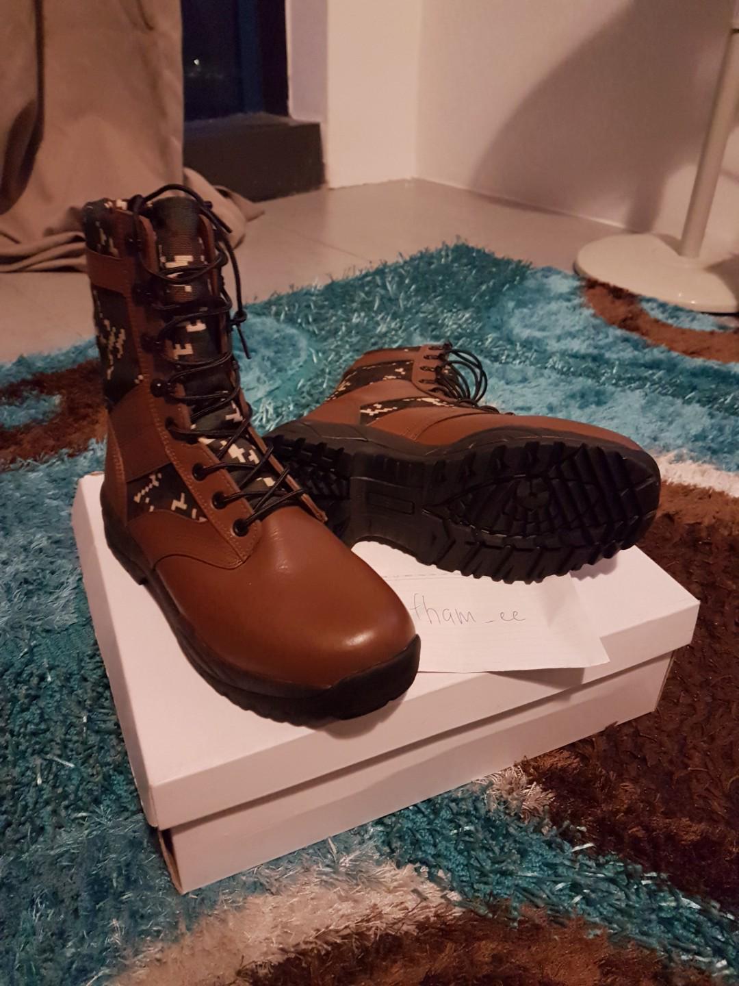 Korean military deals boots