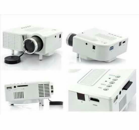 Mini projector (Category: Projectors) located in San Juan City. Submitted by dollmac (Listing ID 186555005, Image 3). Description: .