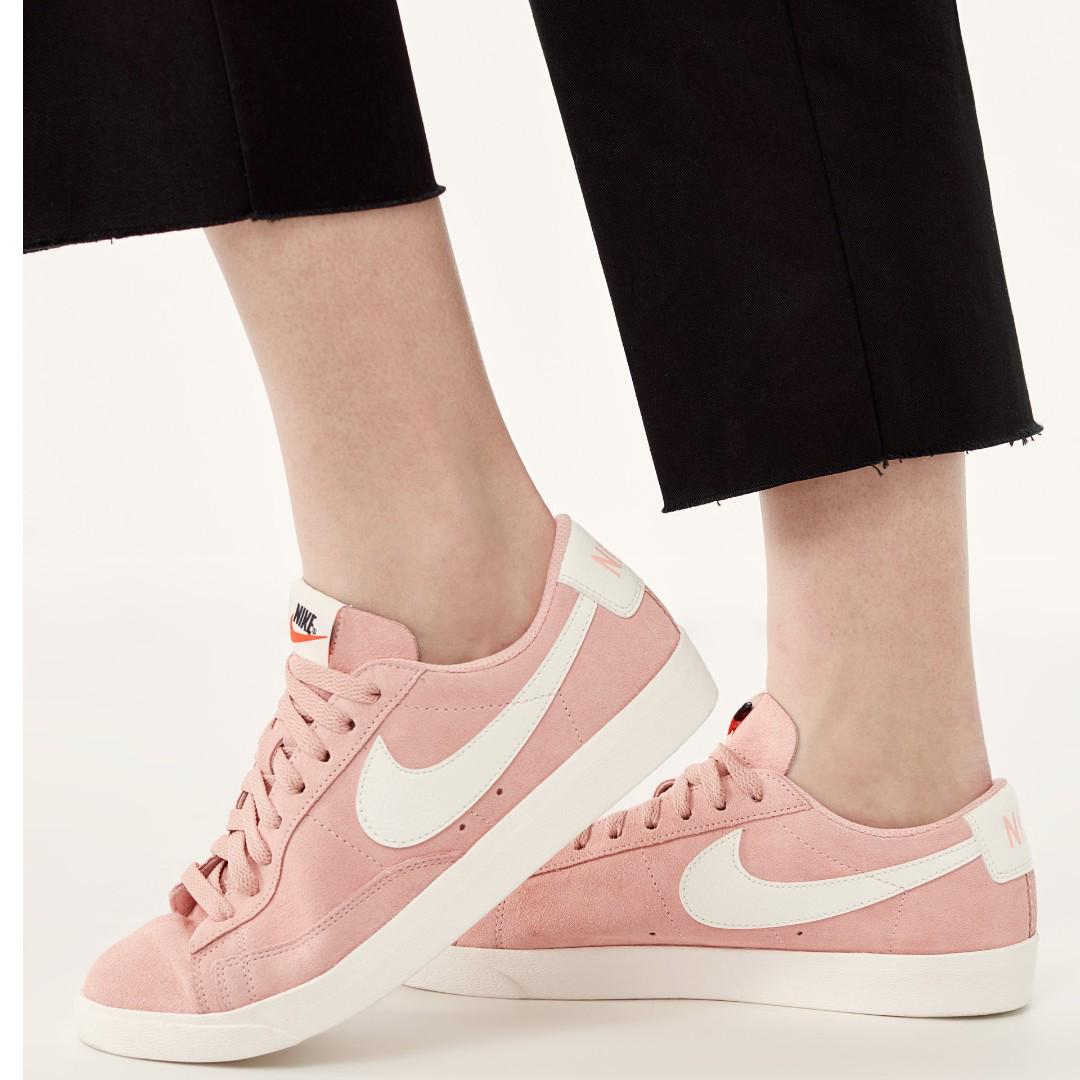 nike blazer low coral