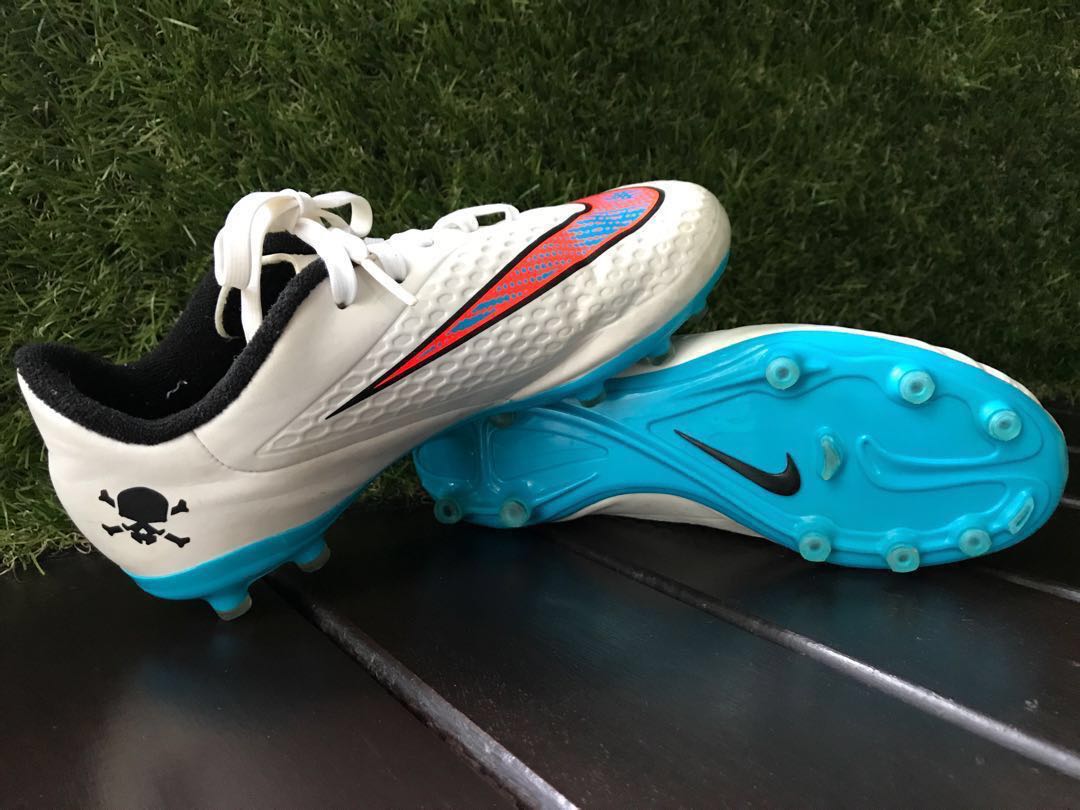 children soccer boots