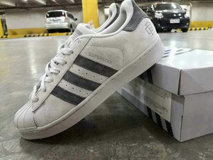 adidas superstar reigning champ