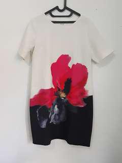 Dress putih , flower dress