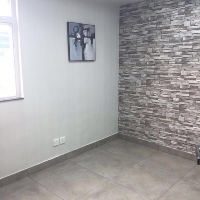 Small unit in Tsuen Wan, industrial building (with window, private toilet, electric water heater) available63438932119299113