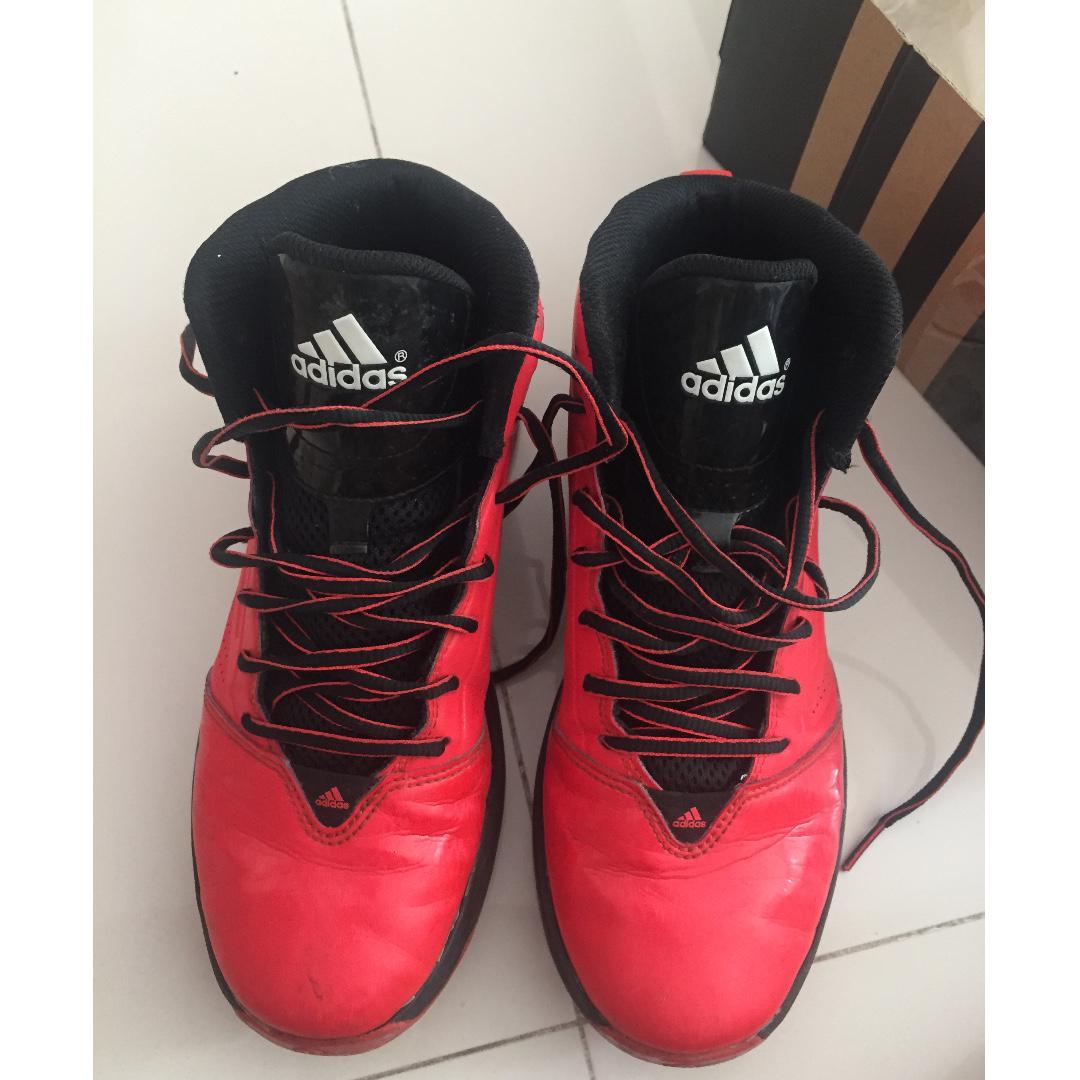 Red basketball shoes adidas discount