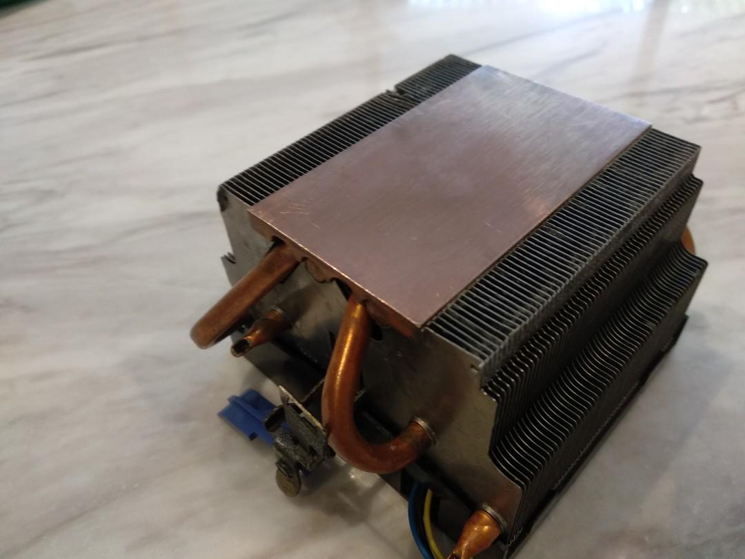 AMD CPU Heatsink with fan, Computers & Tech, Parts & Accessories