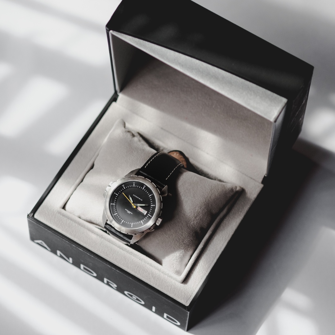 android u s a ad240 watch