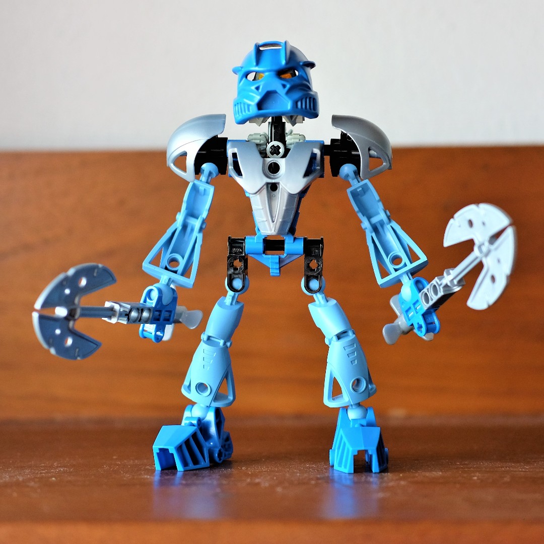 BIONICLE Gen 2 Toa "Gali & Toys, Toys Games on Carousell