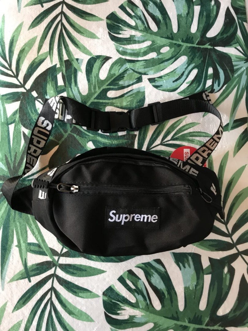 Chest bag supreme Normal quality Tali boleh laras, Men's Fashion, Bags