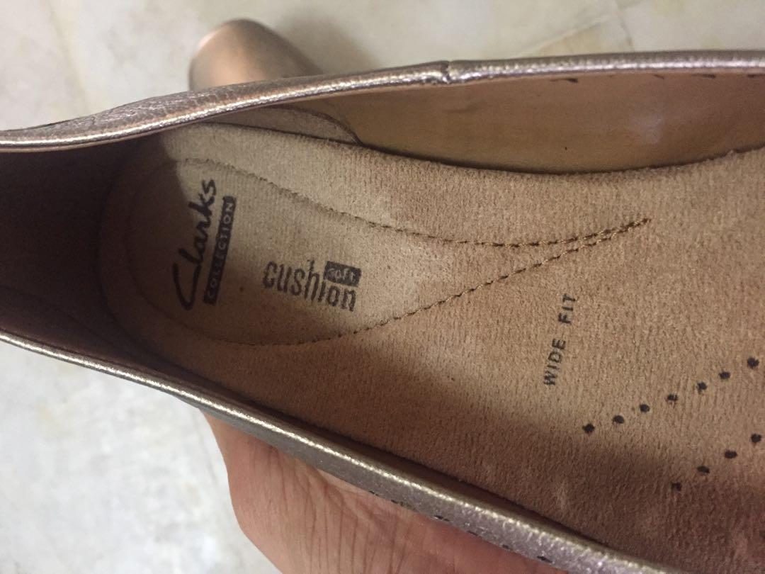 Clarks Shoes (Blanche Garryn) Gold Metallic, Women's Fashion, Footwear ...