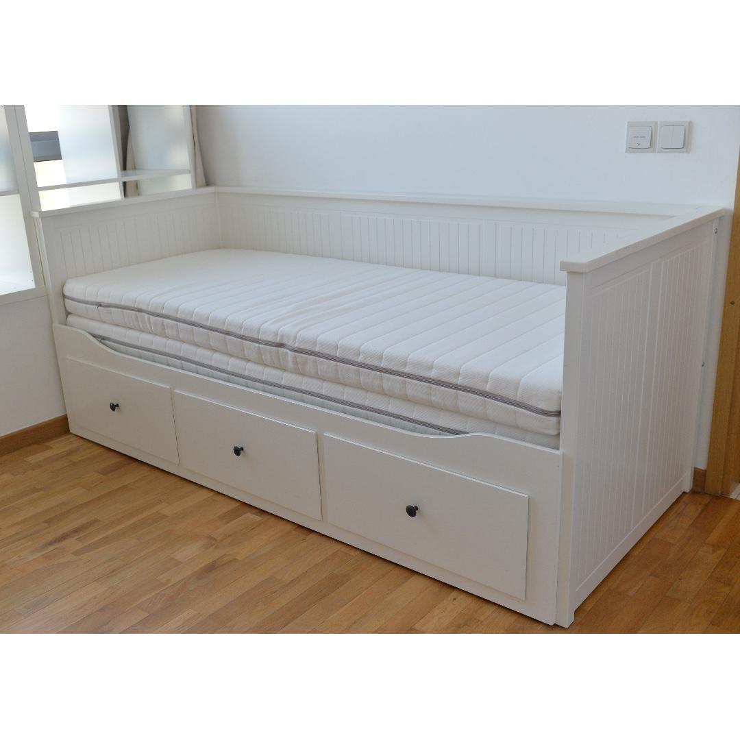 Day Bed With Drawers Convertible In Double Bed Furniture Beds Mattresses On Carousell