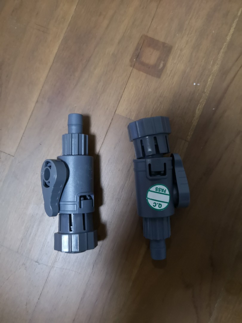 Double taps ( Ista), Pet Supplies, Homes & Other Pet Accessories on