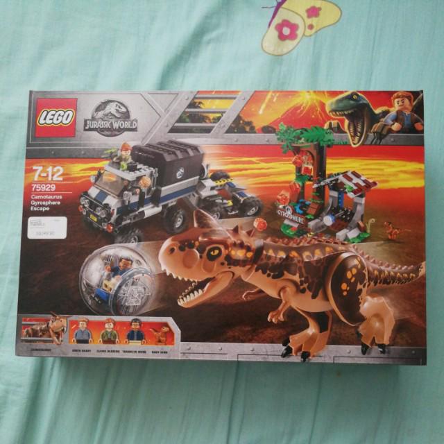 jurassic world lego carnotaurus gyrosphere escape