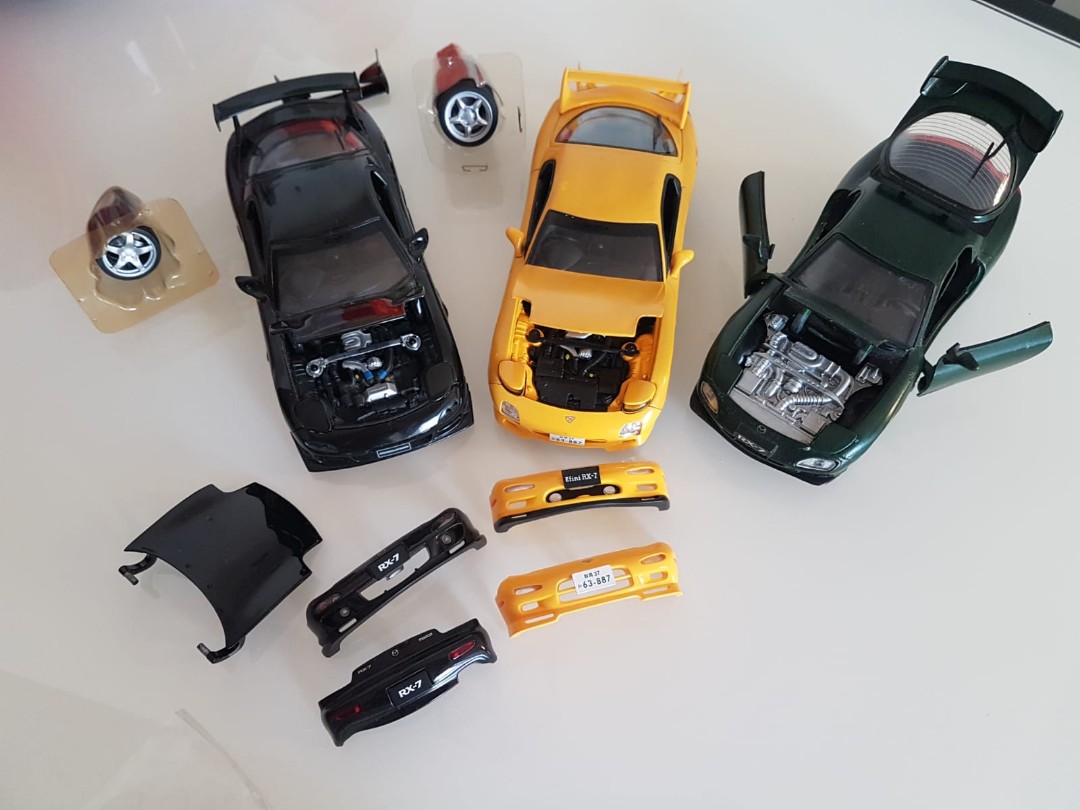 Mazda RX 7 FD3S Initial D 1 24 DIE CAST MODEL CAR Hobbies Toys
