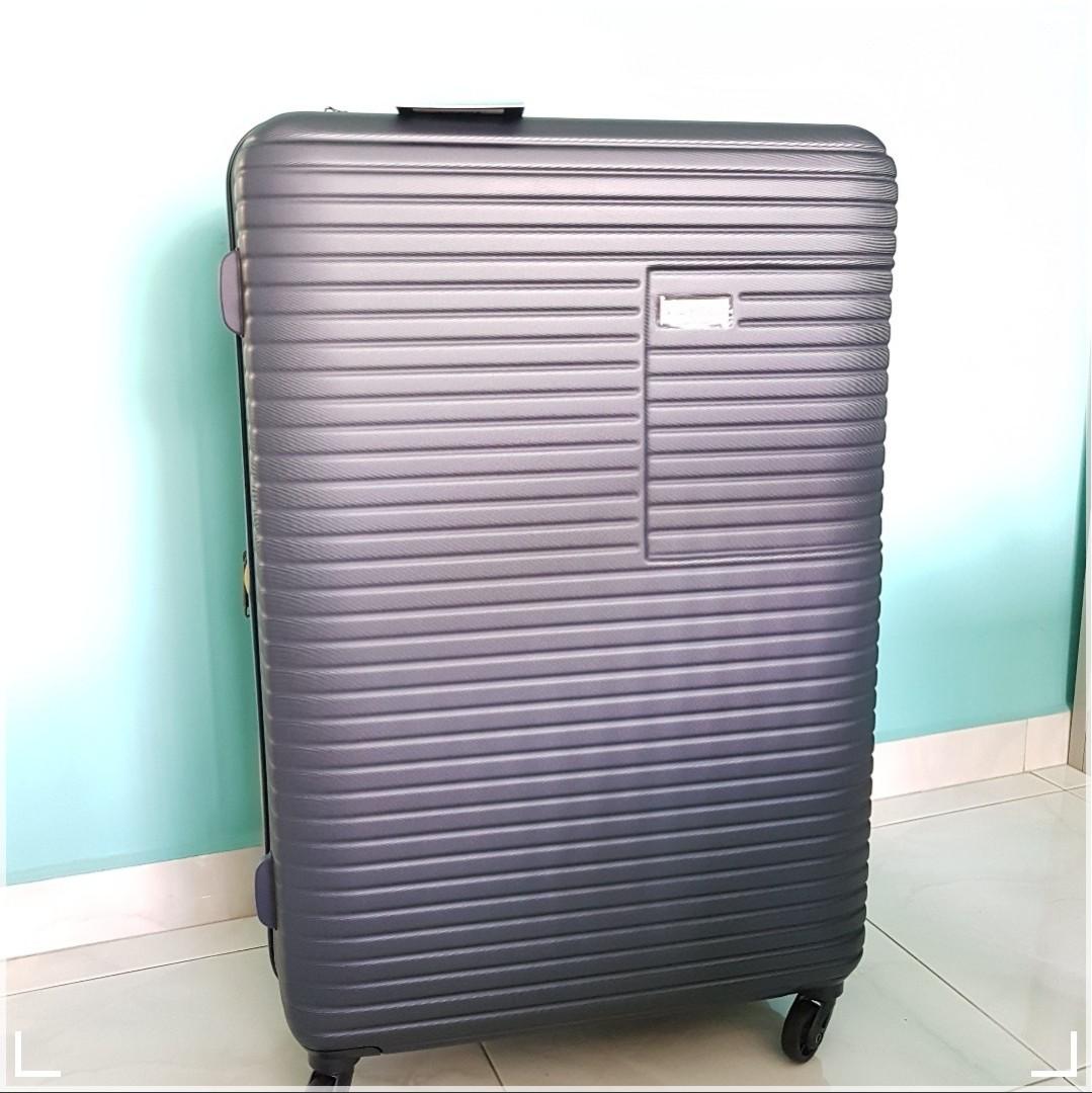 new yorker luggage 28 inch
