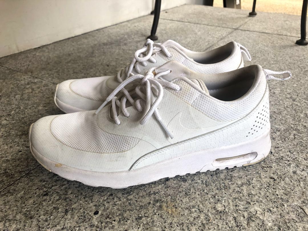 nike air womens white shoes