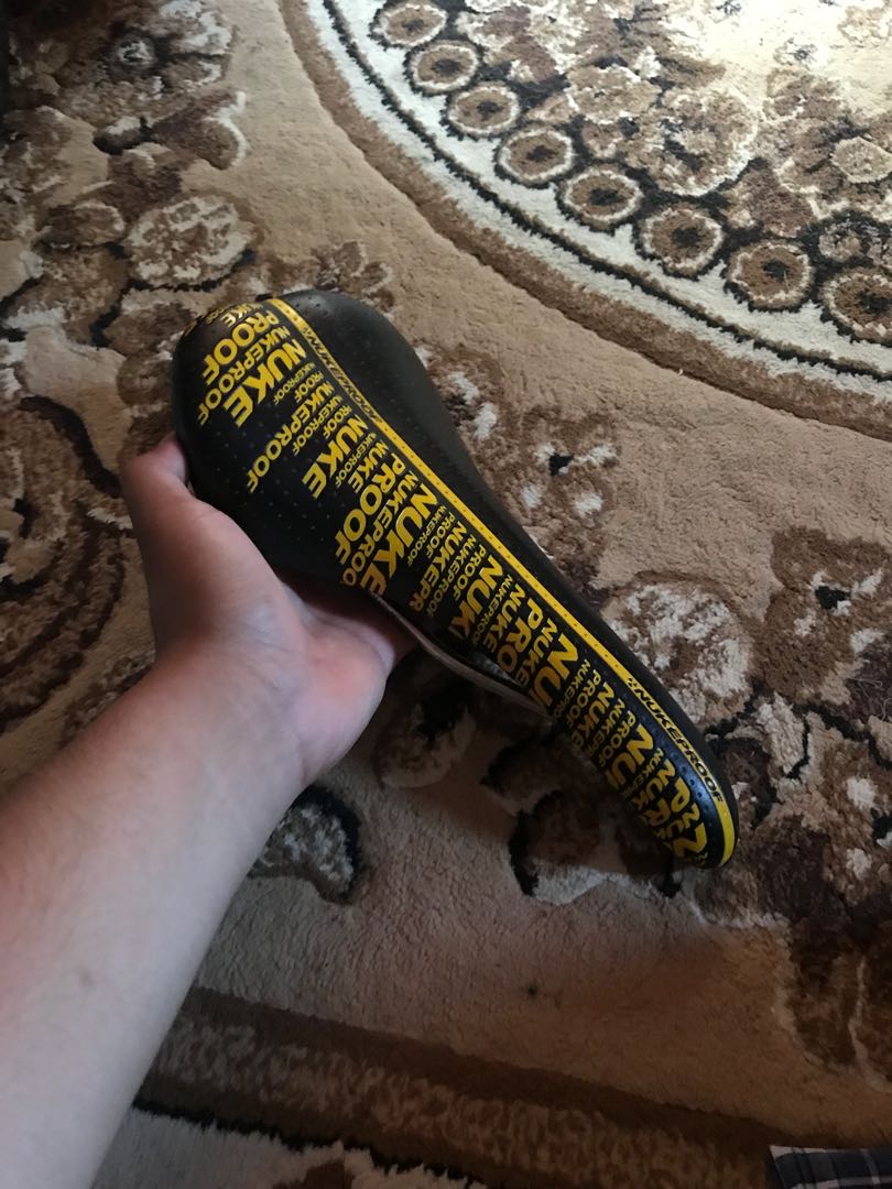 nukeproof vector am saddle