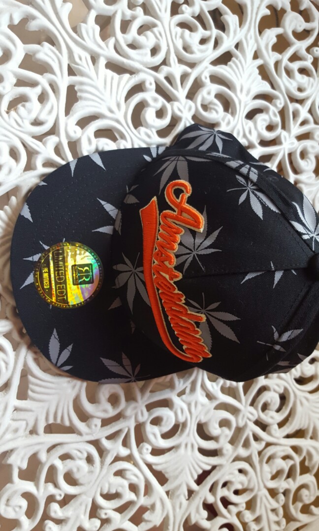 robin ruth caps amsterdam