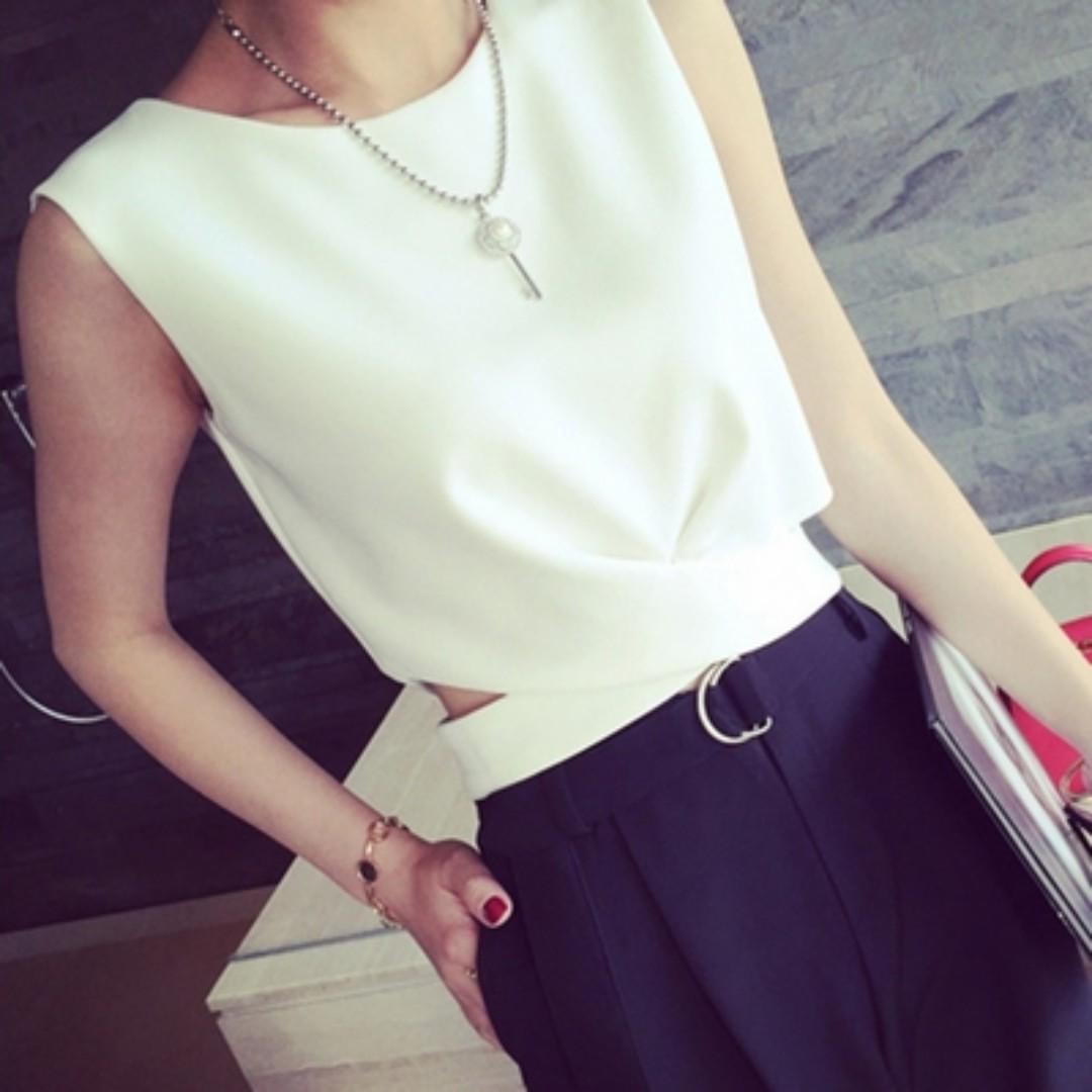 waist flattering tops