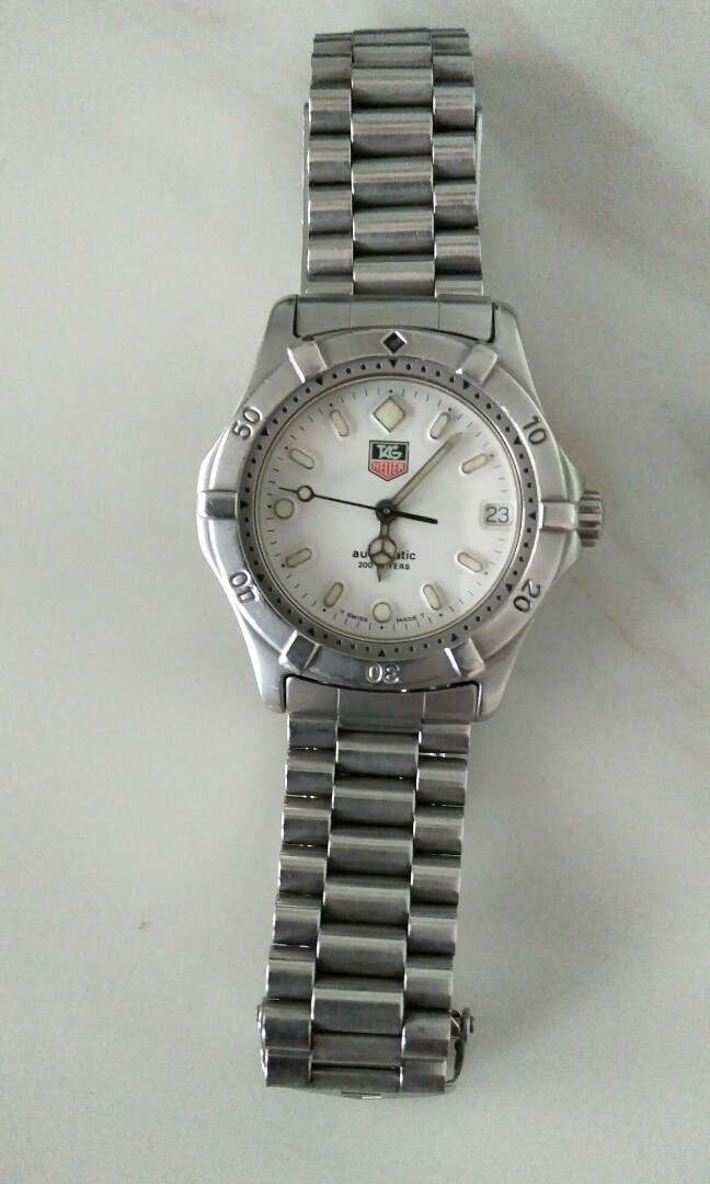 Automatic Tag Heuer 2000 midsize watch (Mint condition & 100