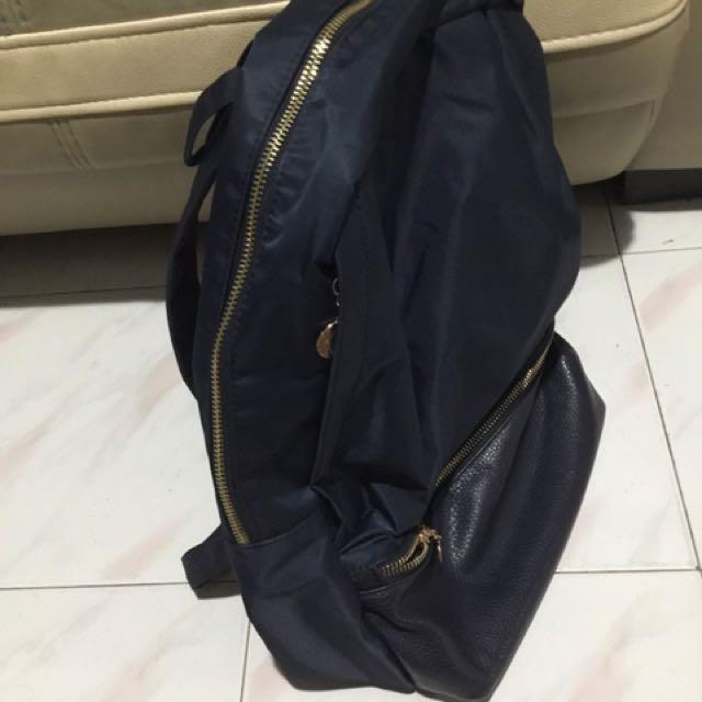 Vincci Backpack Women s Fashion Bags Wallets Backpacks on Carousell