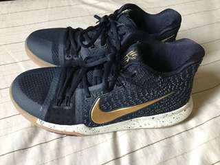 Kyrie 3 Size 6Y. Rarely Use. 10/10 Cindition
