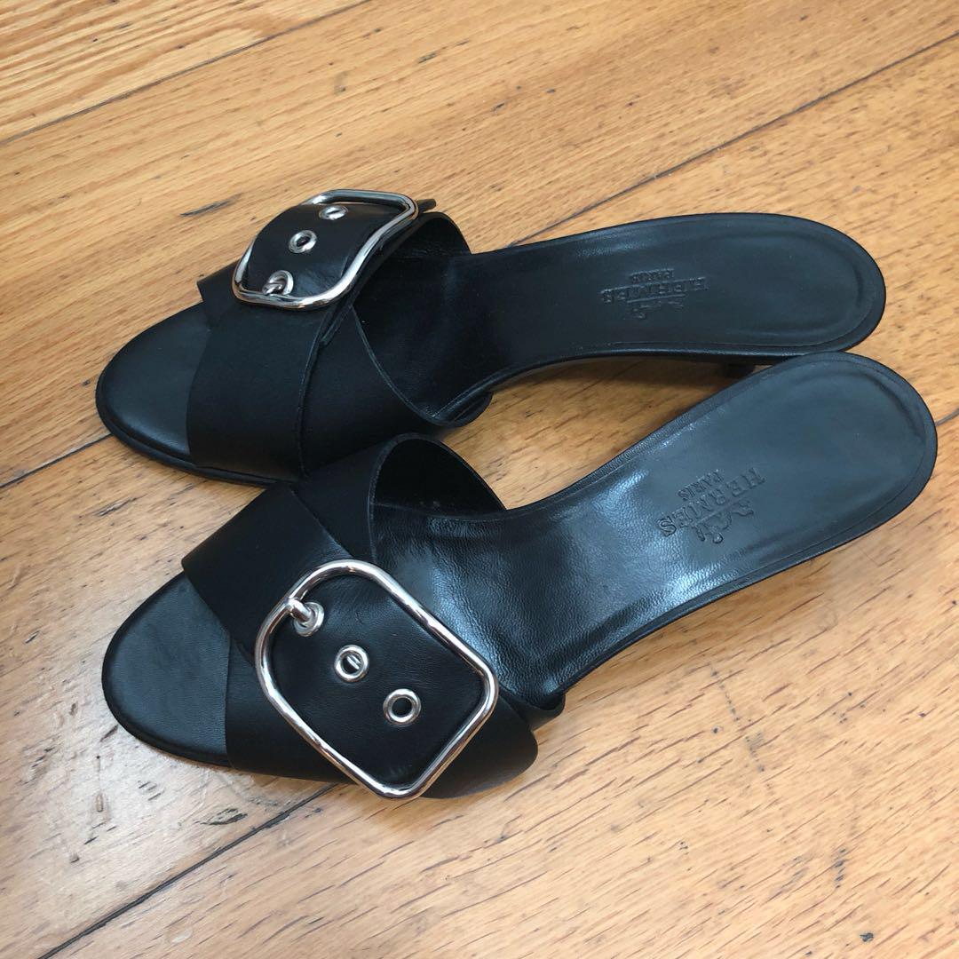 hermes black flip flops