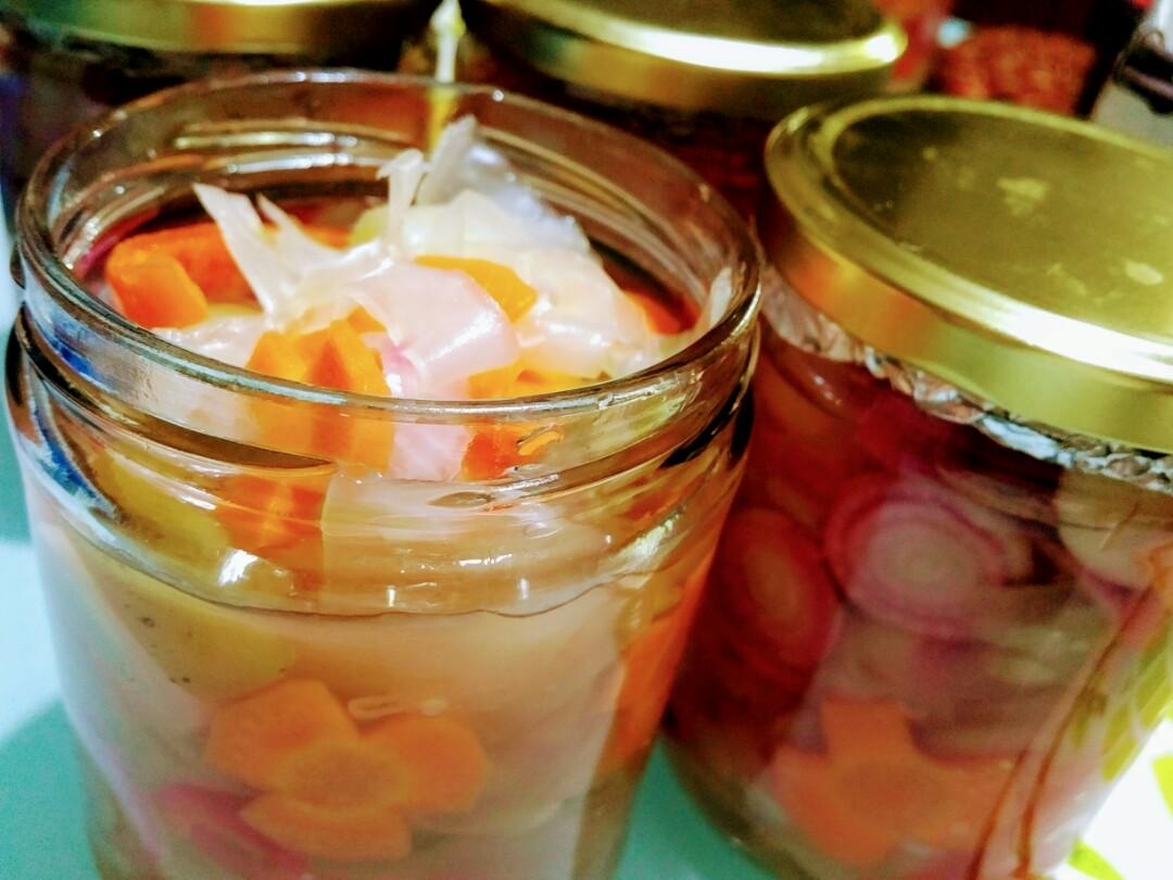 Achara (Pickled Unriped Papaya) (Category: Local Eats) located in Quezon City. Submitted by itsadeall (Listing ID 187044582, Image 3). Description: Made with fresh ingredients and uses red cane vinegar. It is also peeled not shredded so it will you that crisp bite and tangy taste. Comes is 2 sizes and you may choose you preference if it will be on the sweet or sour side. 480ml bottle - P150.00 240ml bottle - P80.00.