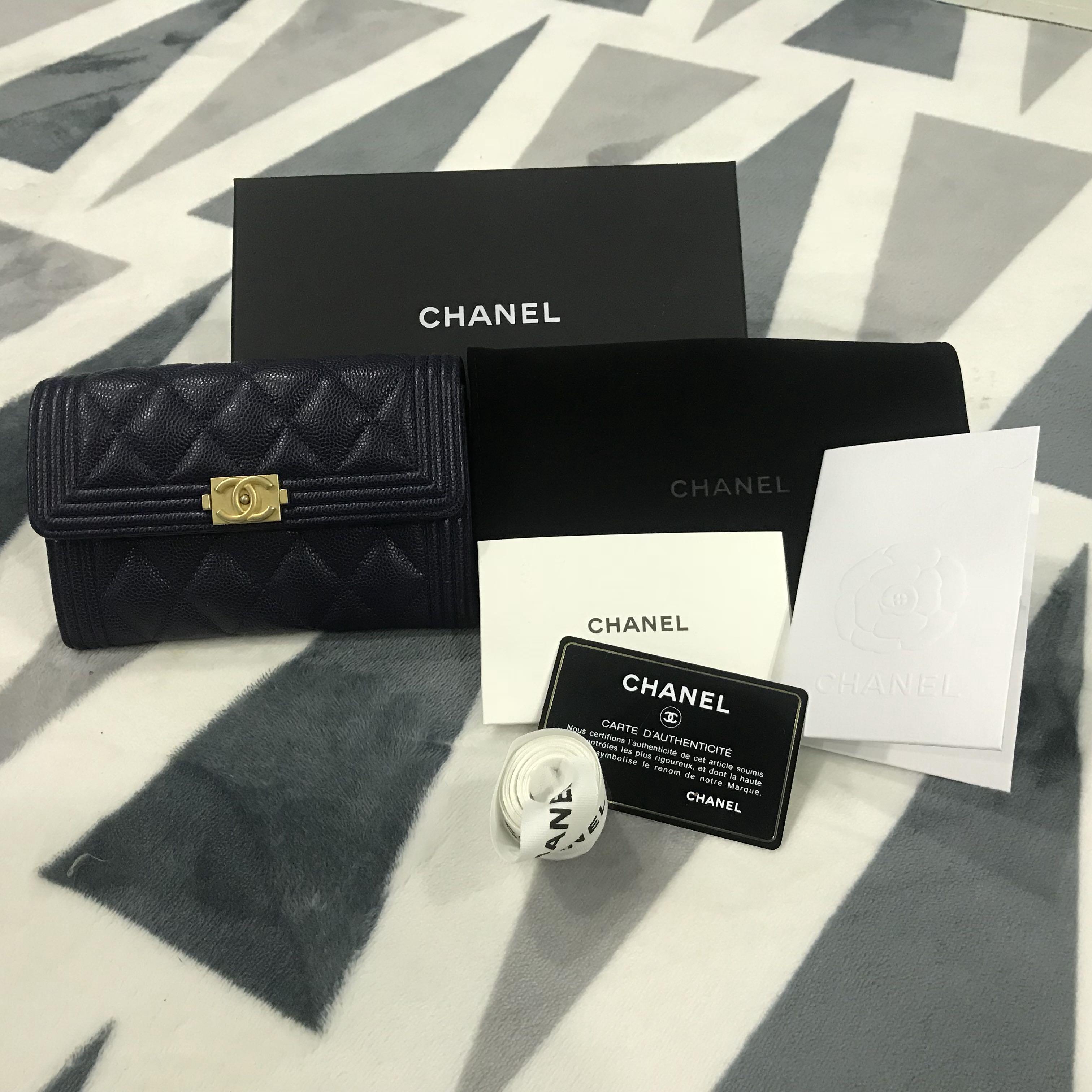 boy chanel flap wallet price