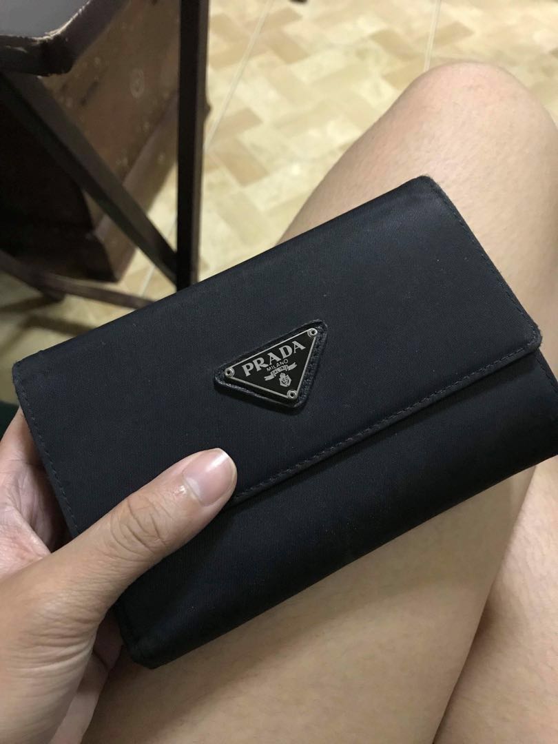Authentic Vintage Prada Saffiano Wallet, Women's Fashion, Bags & Wallets,  Wallets & Card holders on Carousell