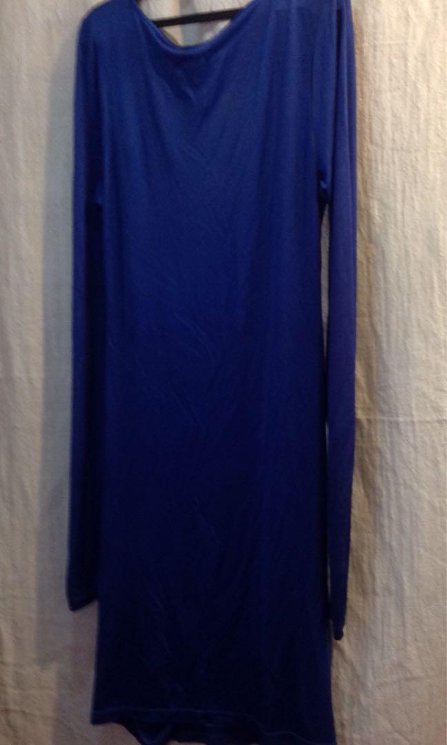 BCBG Evening Dress (Category: Evening dresses & gowns) located in Pasig City. Submitted by angieesp (Listing ID 186937106, Image 3). Description: Elegant evening outfit for a truly standout appearance..