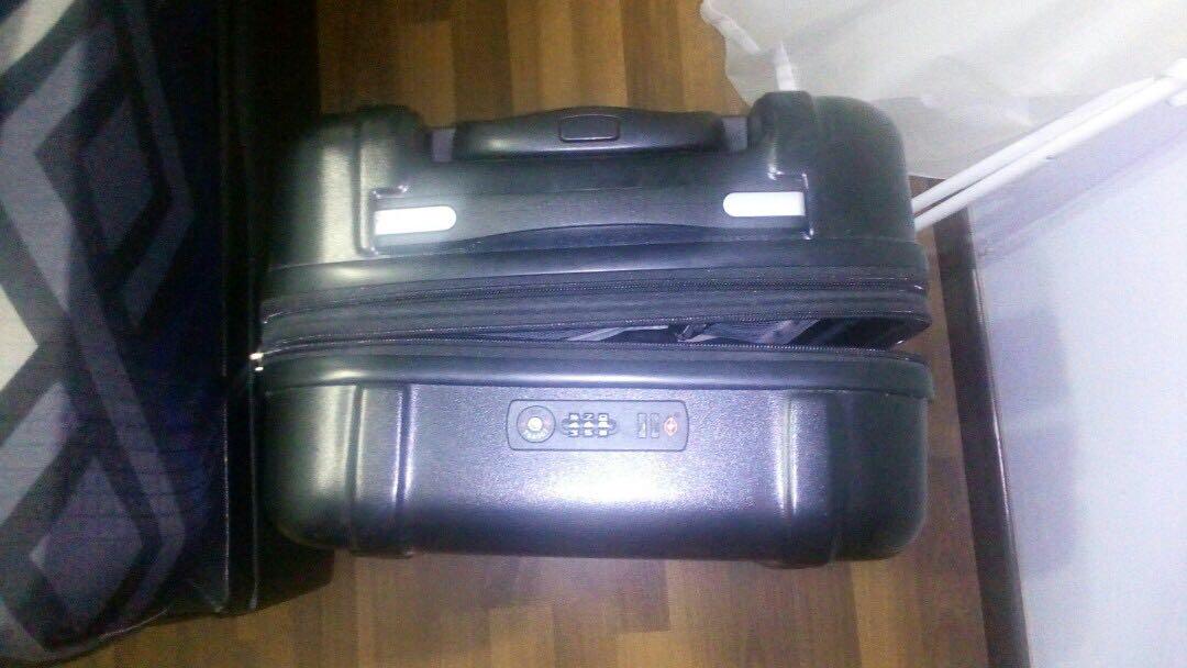 calvin klein cabin case