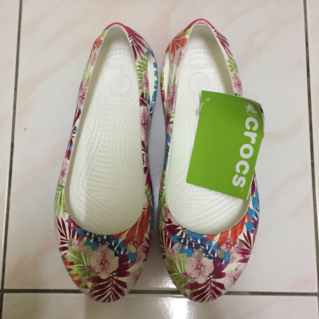 women's kadee graphic flat