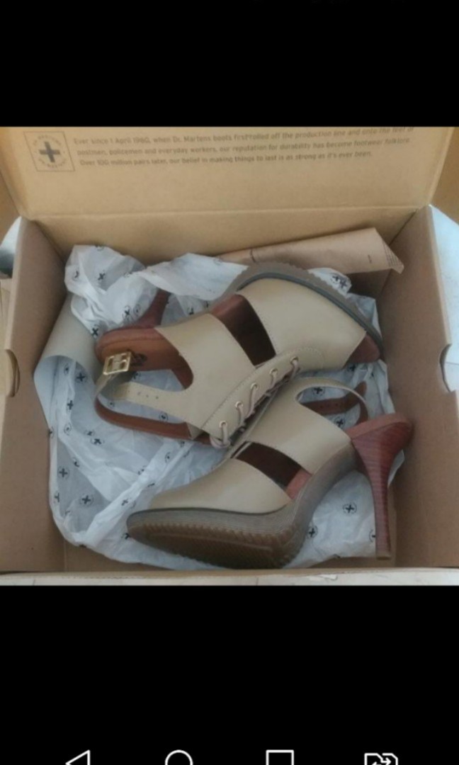 dr martens airwair