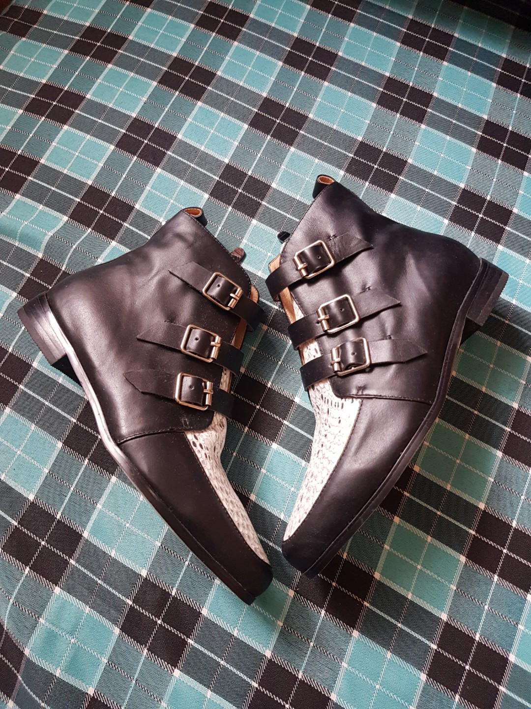 Jimmy Choo (Category: Heels) located in Manila. Submitted by undergrace (Listing ID 186955819, Image 2). Description: Thrifted but good as new.