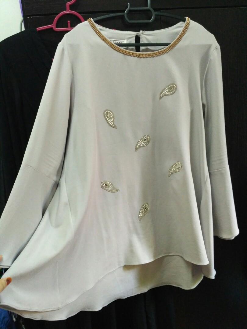 Xl Light Grey Blouse Saloma Sleeves Women S Fashion Clothes Tops On Carousell