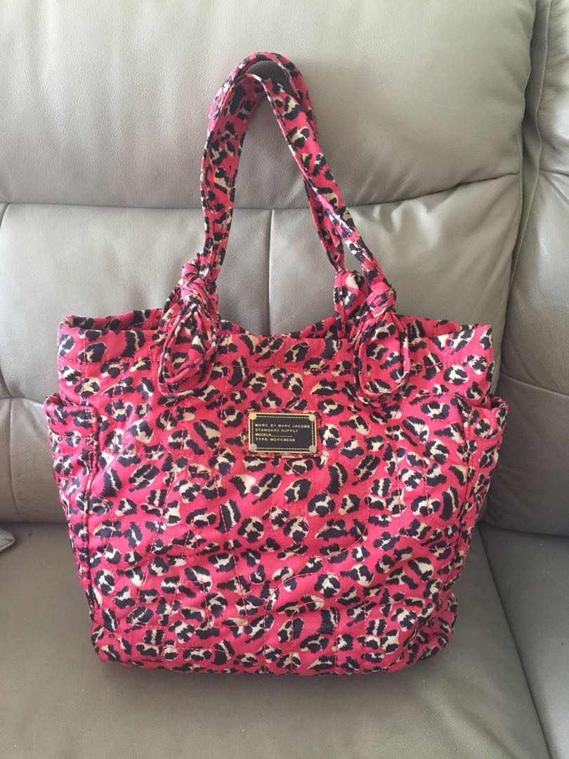 Marc jacobs pretty nylon tote store