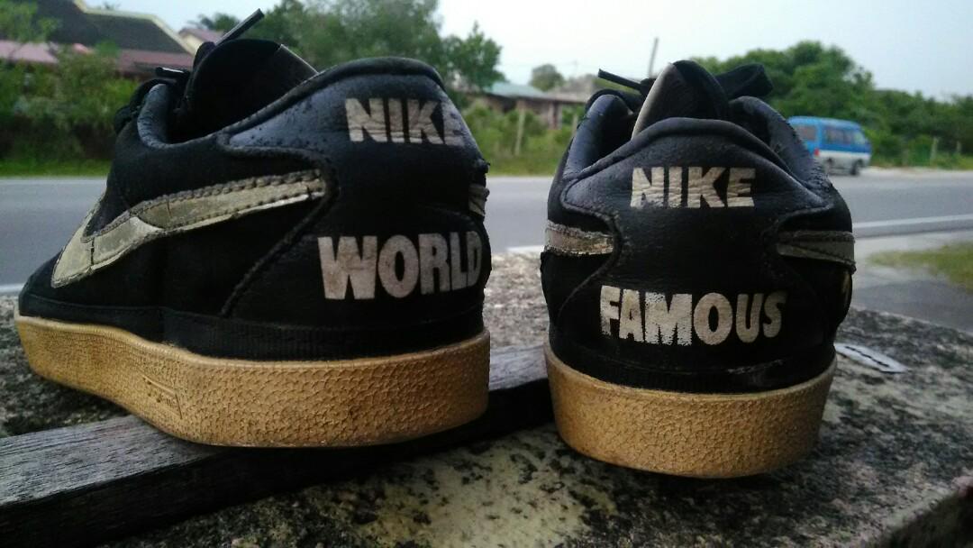 Nike SB X Supreme World Famous shoes