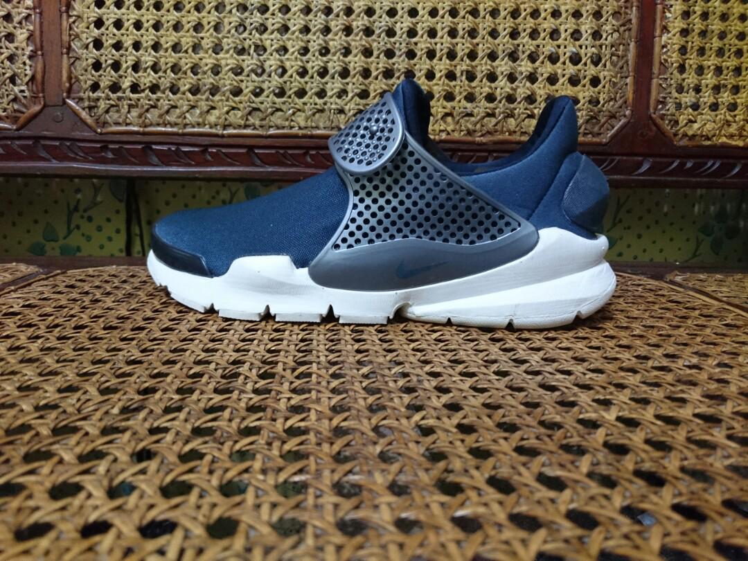 nike shock dart
