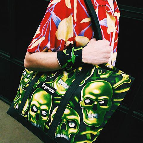 supreme skull tote bag