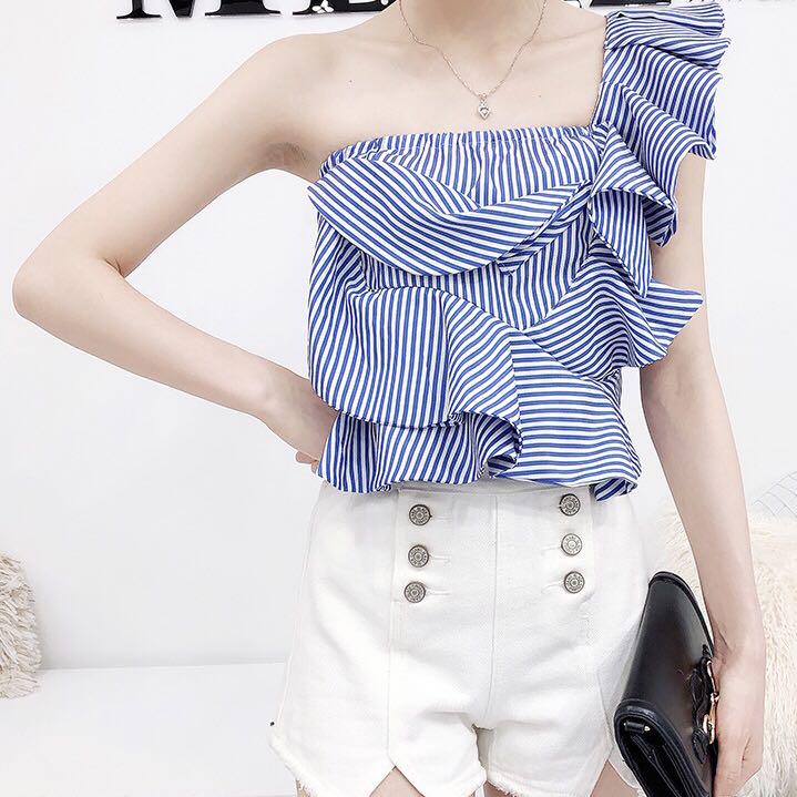one side ruffle top