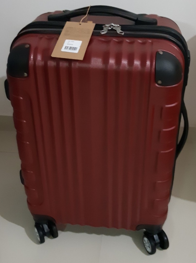 slazenger large suitcase