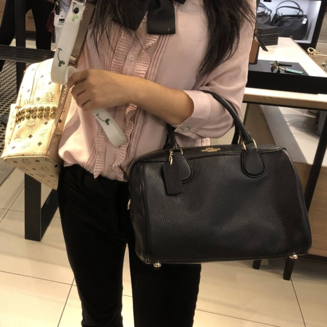 balenciaga pink purse