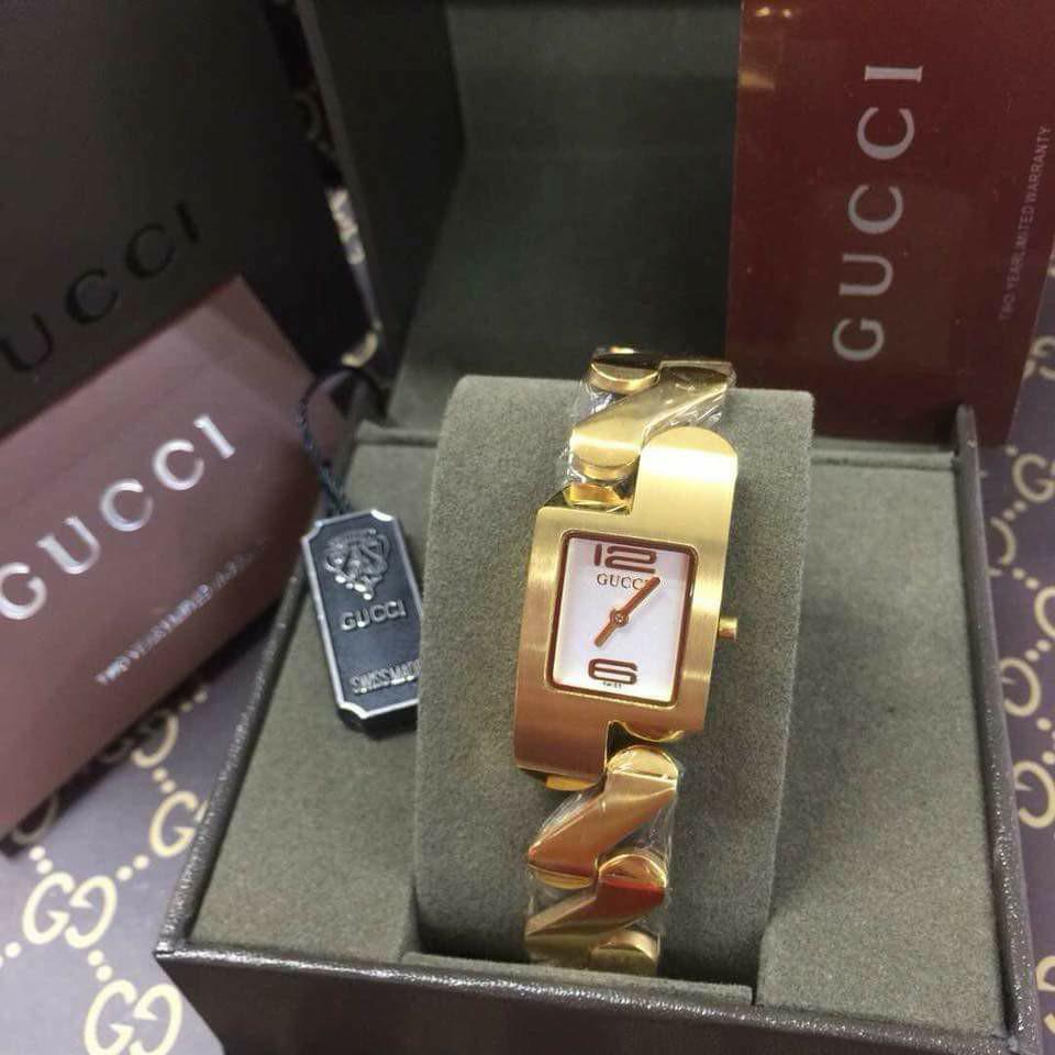 GUCCI WATCH SQUARE, Women's Fashion 