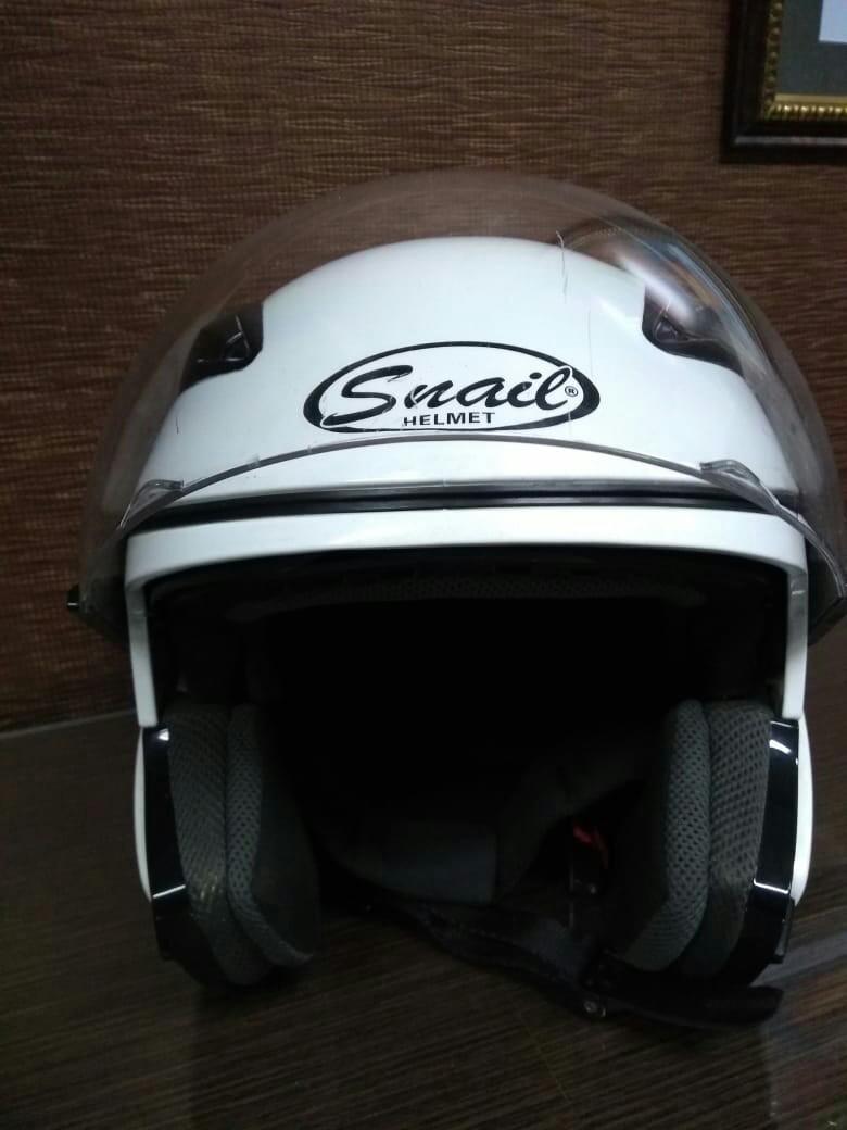 Helm Snail Half face double visor, Motor di Carousell