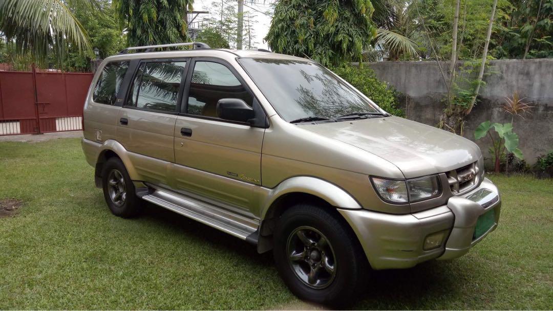 Isuzu Crosswind XUVi 2004 A/T (Category: Used Cars) located in Liloan. Submitted by bradix81 (Listing ID 186362653, Image 3). Description: Isuzu Crosswind XUVi 2004 model A/T , 87,800 km mileage.