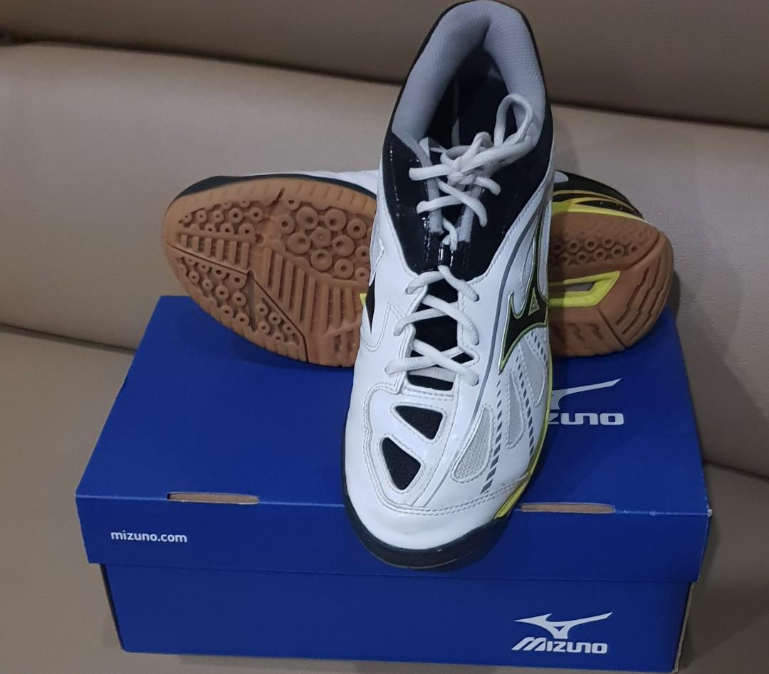 Mizuno wave top smash lo3